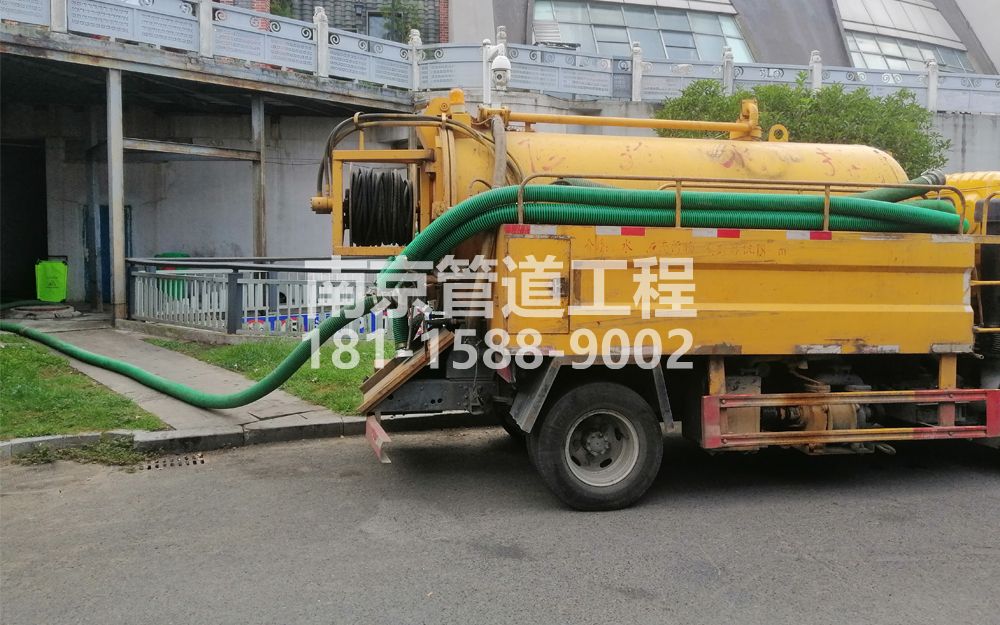 277淳溪商场隔油池吸污